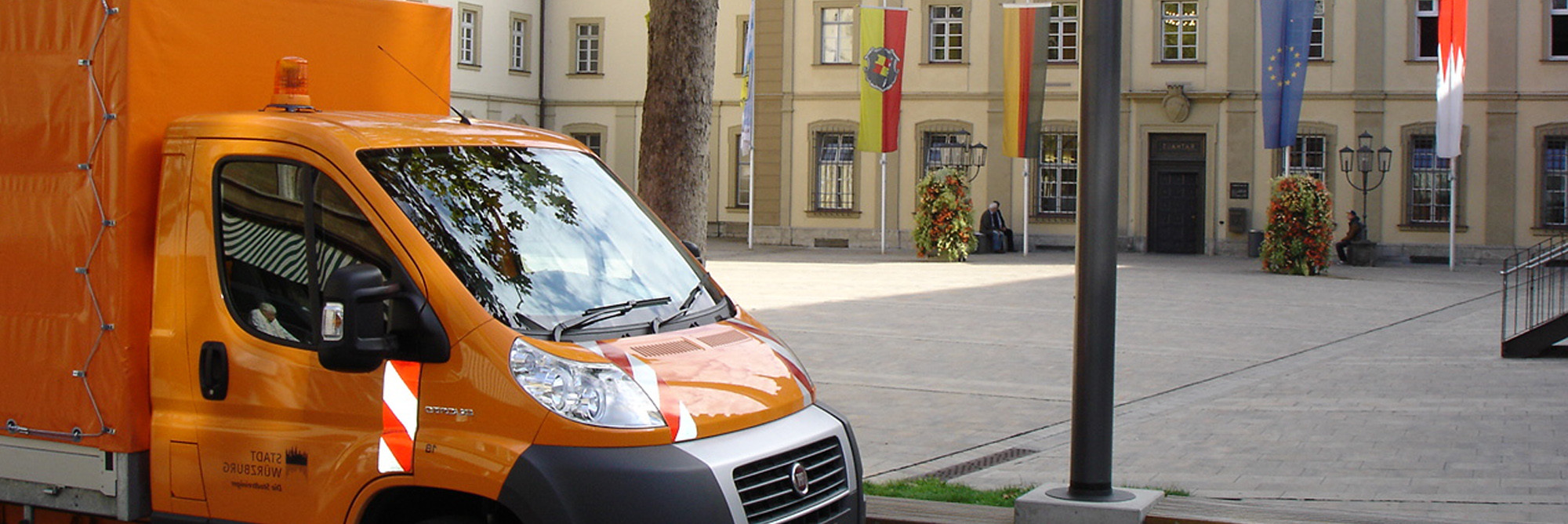Von der Behörde zum Servicebetrieb Von der Behörde zum Servicebetrieb